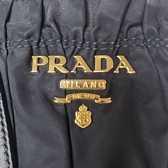 💯 Authentic Two-way Prada  Handbag 🍀 - Picture 8 of 17